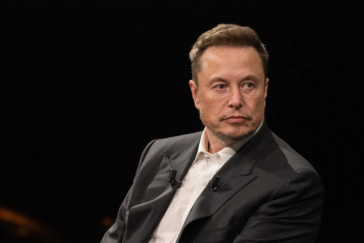 Elon Musk advierte sobre posibles escasez eléctrica para 2025